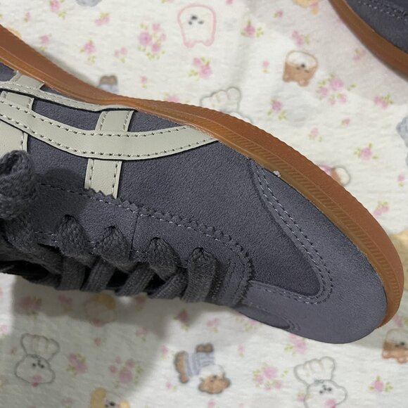 Onitsuka Tiger Tokuten Series Grey Retro German Army Trainer Shoes - Picture 4 of 7